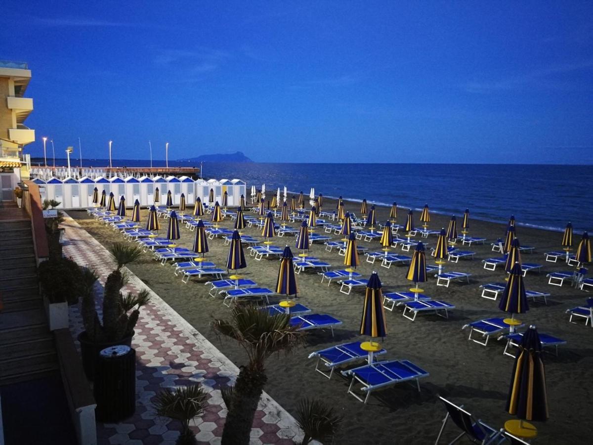 Hotel Tirreno Latina Exterior photo